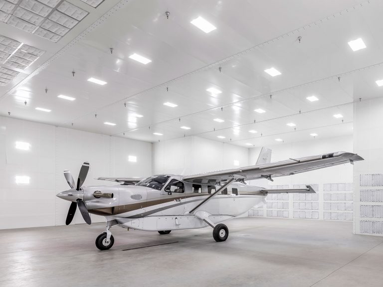 Global Finishing Solutions Aviation Paint Spray Booth